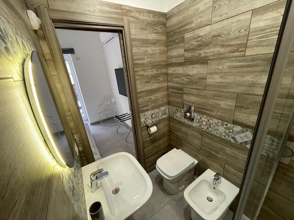 Ciu Ciu Home Suite Палермо Экстерьер фото
