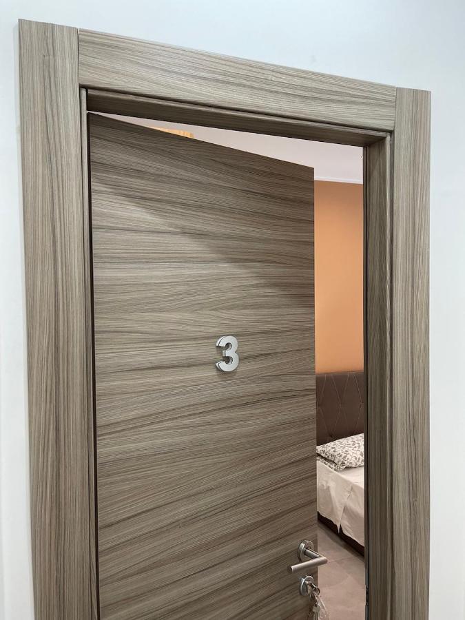 Ciu Ciu Home Suite Палермо Экстерьер фото