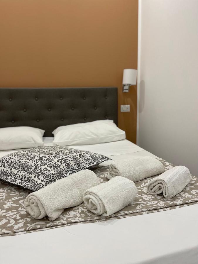 Ciu Ciu Home Suite Палермо Экстерьер фото